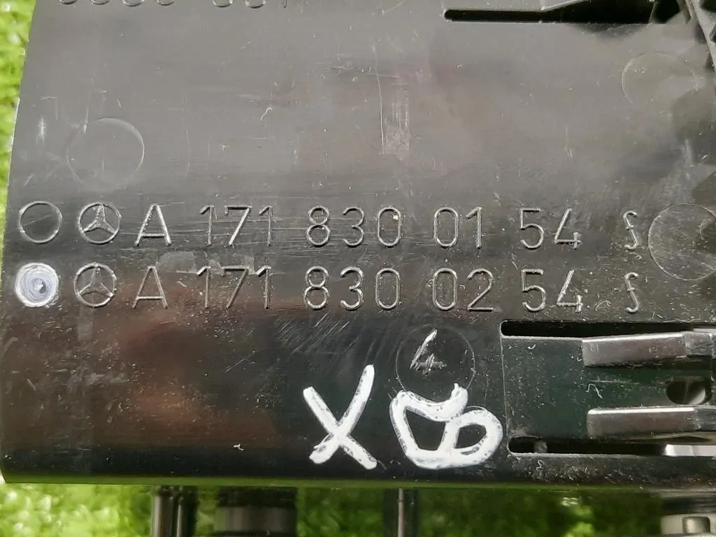 Griglia Condotto ARIA Cruscotto ANT DX 1718300254 Mercedes Classe SLK R171 2004