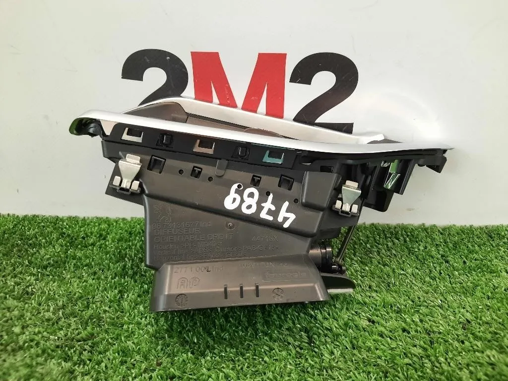 Griglia Condotto ARIA Cruscotto ANT DX 96731316VV Peugeot 208 I 2012