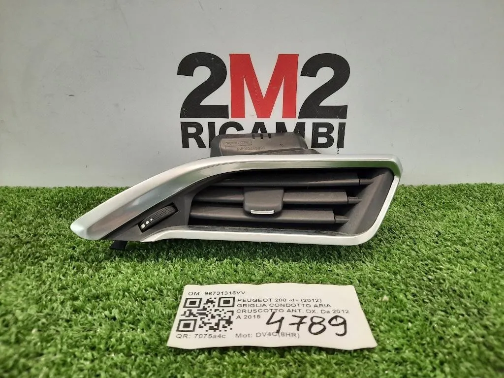 Griglia Condotto ARIA Cruscotto ANT DX 96731316VV Peugeot 208 I 2012