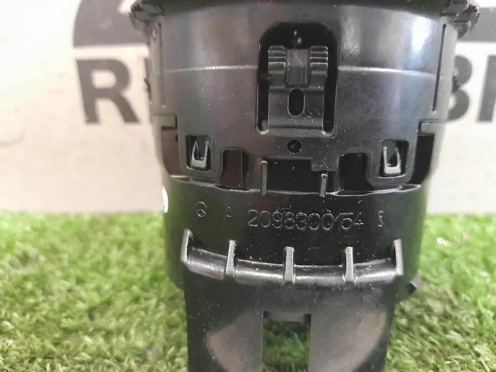 Griglia Condotto ARIA Cruscotto ANT SX A2098300154 Mercedes Classe CLK C209 2003