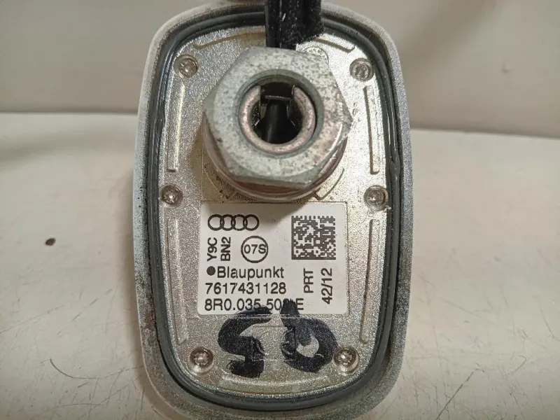 Antenna GPS 8R0 035 503 E Audi Q5 8RB 2012
