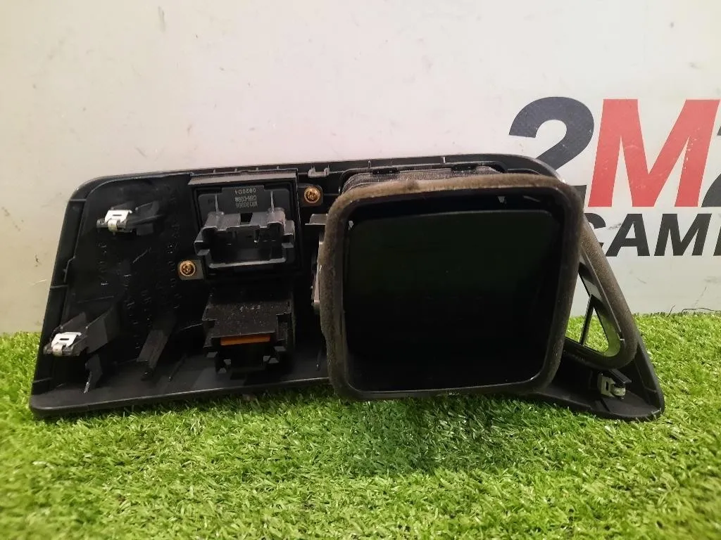 Griglia Condotto ARIA Cruscotto ANT SX MR456381 Mitsubishi Pajero III 2000