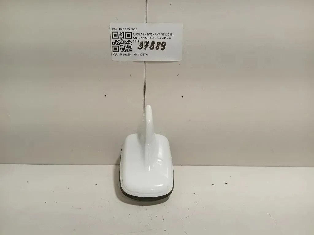 Antenna Radio 4M0035503EY9C Audi A4 8W5 Avant 2015