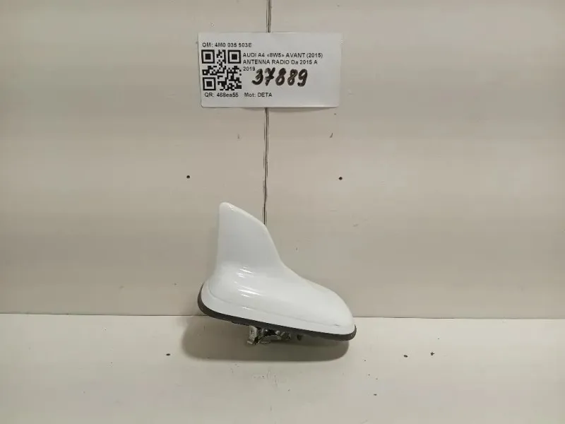Antenna Radio 4M0035503EY9C Audi A4 8W5 Avant 2015