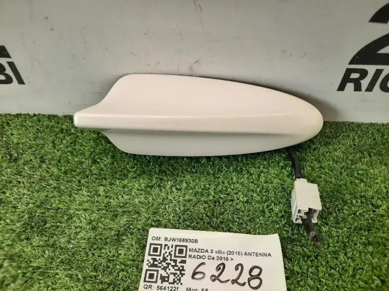 Antenna Radio BJW166930B ANTENNA Mazda 3 III 2016