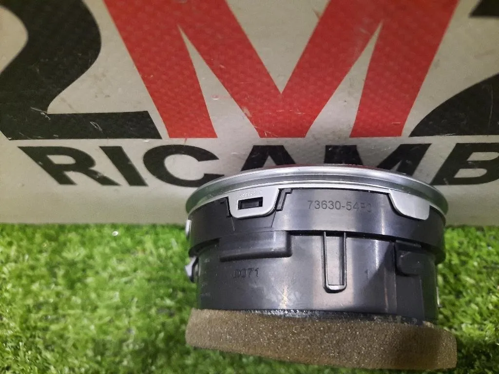 Griglia Condotto ARIA Cruscotto ANT SX 7363054P00 Suzuki Vitara II 2015