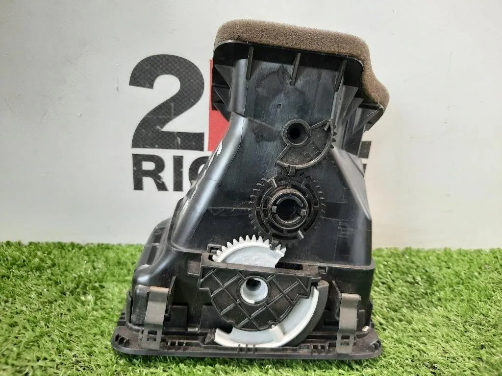 Griglia Condotto ARIA Cruscotto ANT SX 5K0819703J Volkswagen GOLF VI 2009