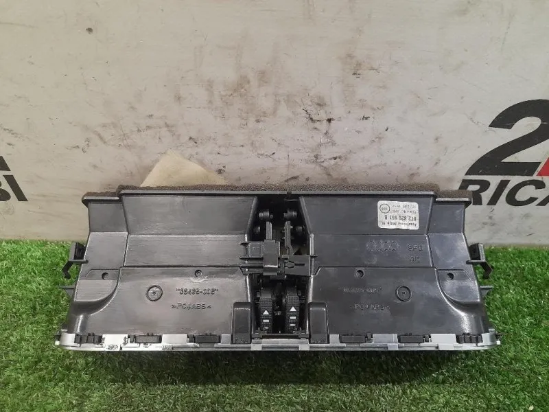 Griglia Condotto ARIA Cruscotto Centrale 8T2820951B Audi A4 8K5 Avant 2008