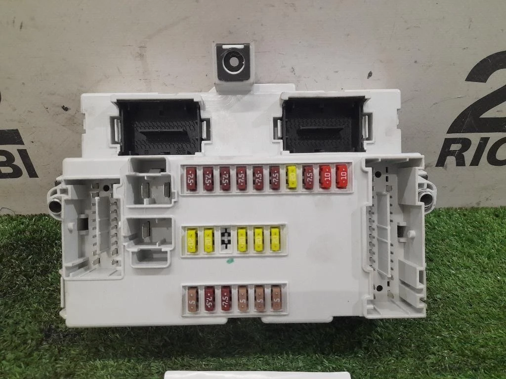 Centralina Scatola Fusibili 50521889 Alfa Romeo Giulietta 2010