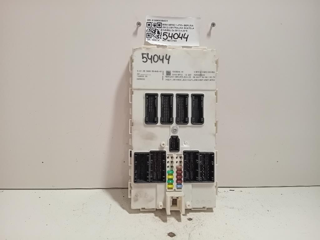 Centralina Scatola Fusibili 6135930354601 Bmw Serie 1 F20 Berlina 2012