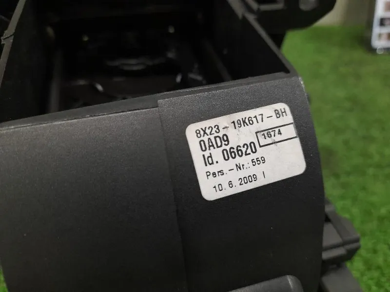 Griglia Condotto ARIA Cruscotto Centrale 8X2319K617AH 8X2319K617BH Jaguar XF I 2008