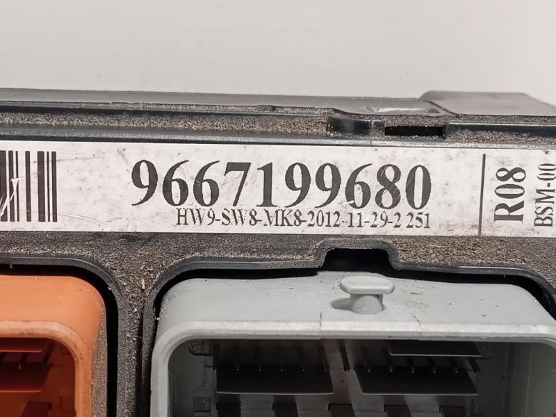 Centralina Scatola Fusibili 9667199680 Citroen C3 Picasso 2013
