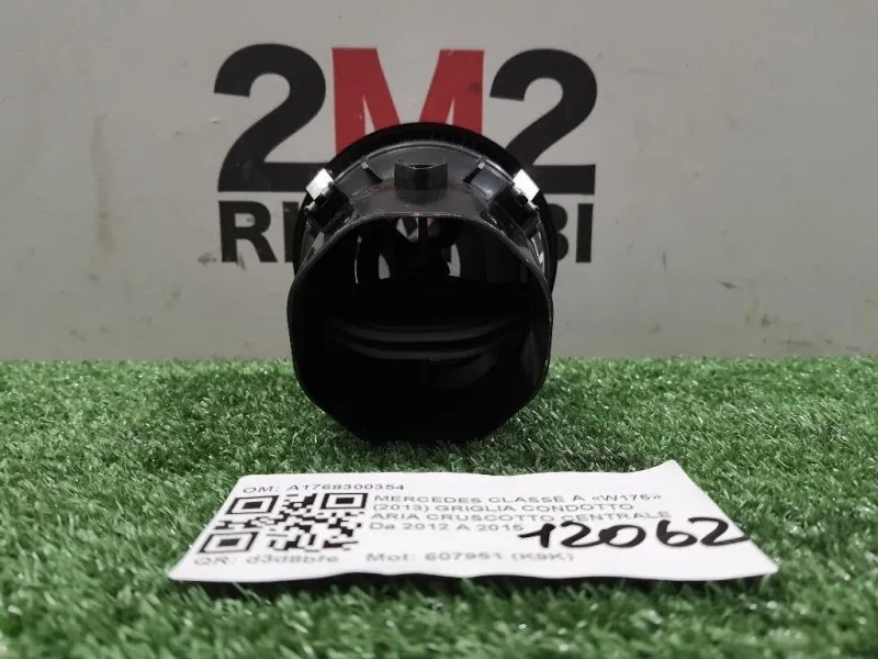 Griglia Condotto ARIA Cruscotto Centrale A1768300354 Mercedes Classe A W176 2013