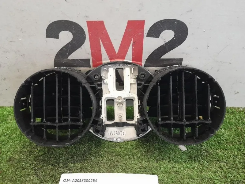 Griglia Condotto ARIA Cruscotto Centrale A2098300254 Mercedes Classe CLK C209 2003