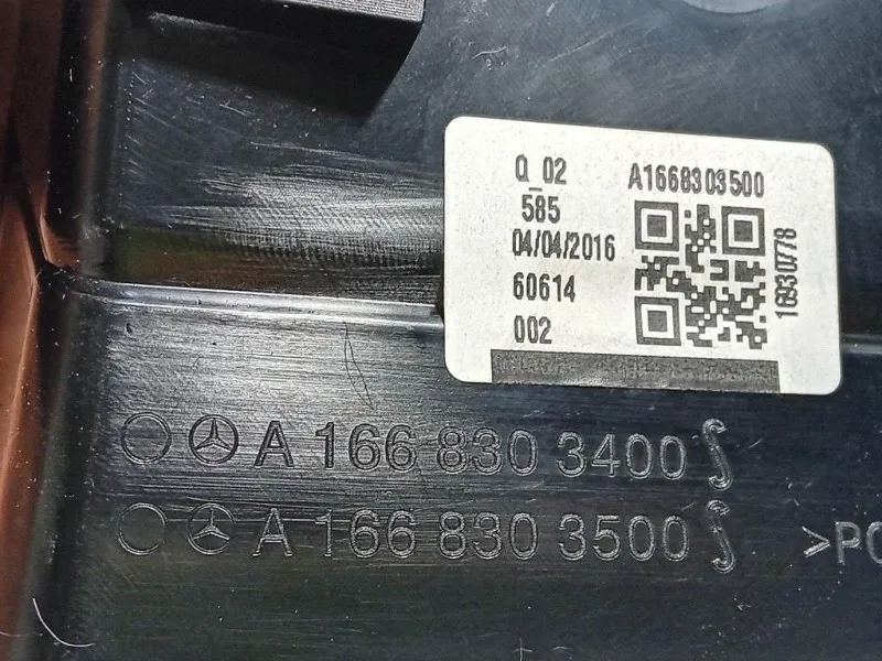 Griglia Condotto ARIA Cruscotto Centrale A1668303400 Mercedes Classe GLE W166 2015