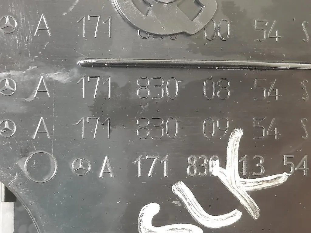 Griglia Condotto ARIA Cruscotto Centrale A1718300854 Mercedes Classe SLK R171 2004