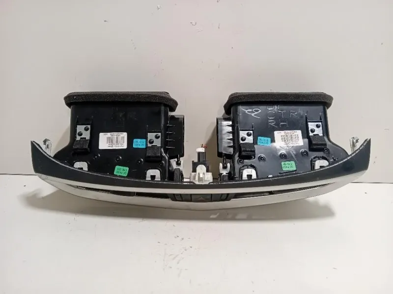 Griglia Condotto ARIA Cruscotto Centrale 687504 Nissan Qashqai II 2014