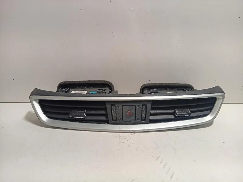 Griglia Condotto ARIA Cruscotto Centrale 687504 Nissan Qashqai II 2014