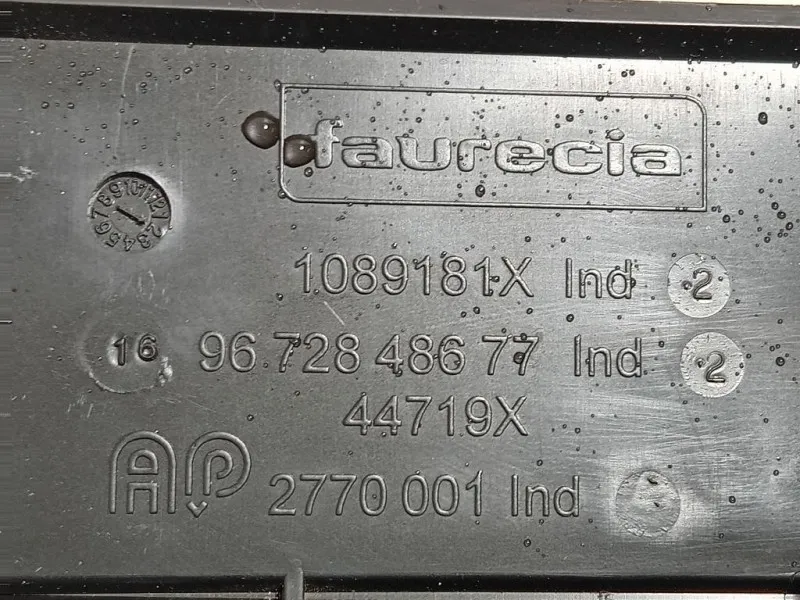 Griglia Condotto ARIA Cruscotto Centrale 1089181X Peugeot 2008 I 2016