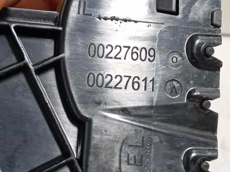 Griglia Condotto ARIA Cruscotto Centrale 0022760900227610 DX+SX Renault Captur I 2017