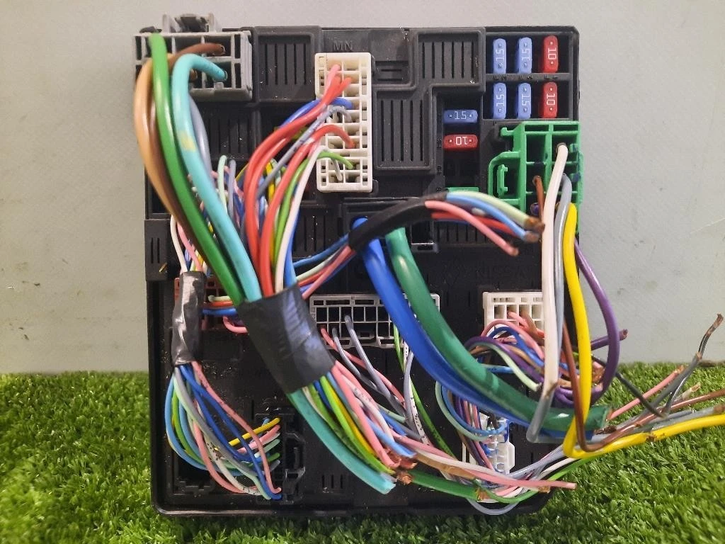 Centralina Scatola Fusibili 521502F06 Nissan Qashqai II 2014