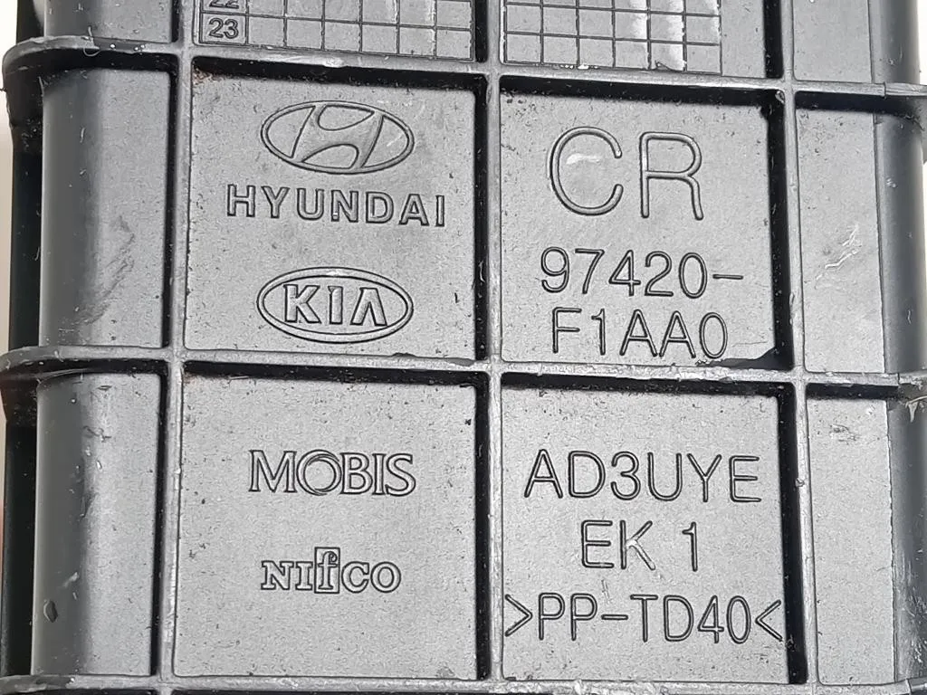 Griglia Condotto ARIA Cruscotto Centrale DX 84740-F1AB0SA Kia Sportage III 2010