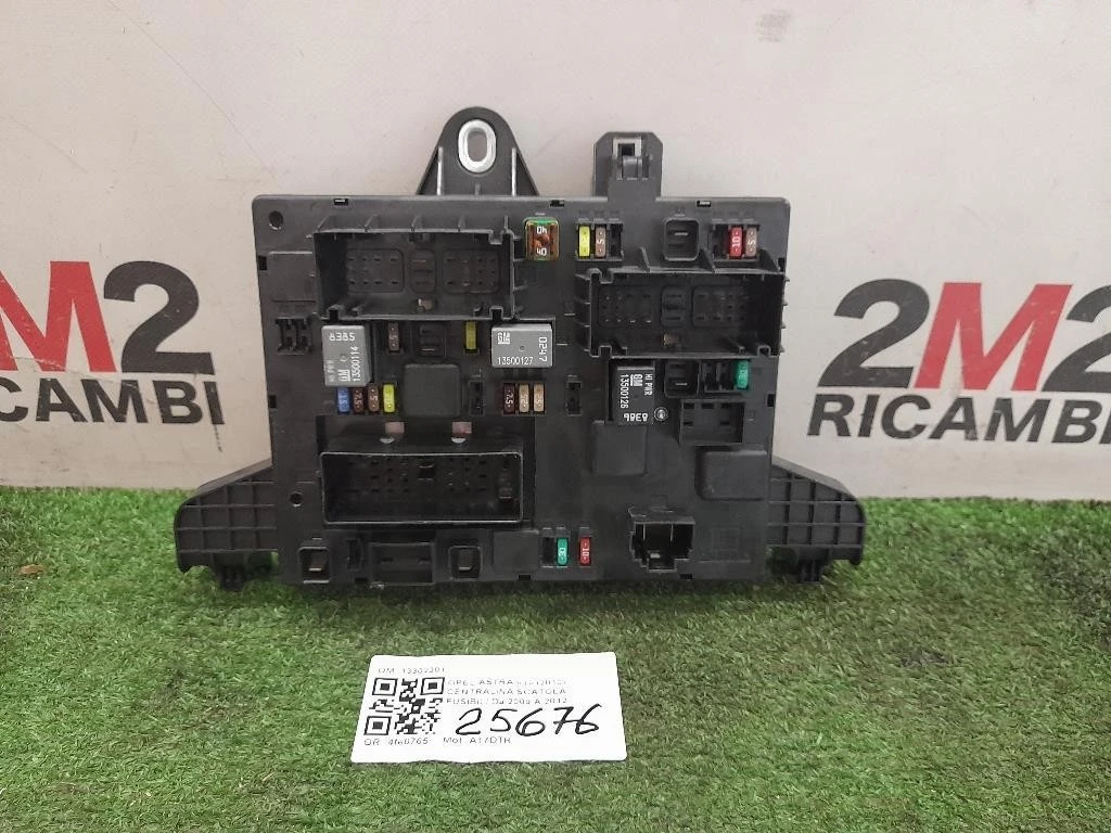 Centralina Scatola Fusibili 13302301 Opel Astra J 2010