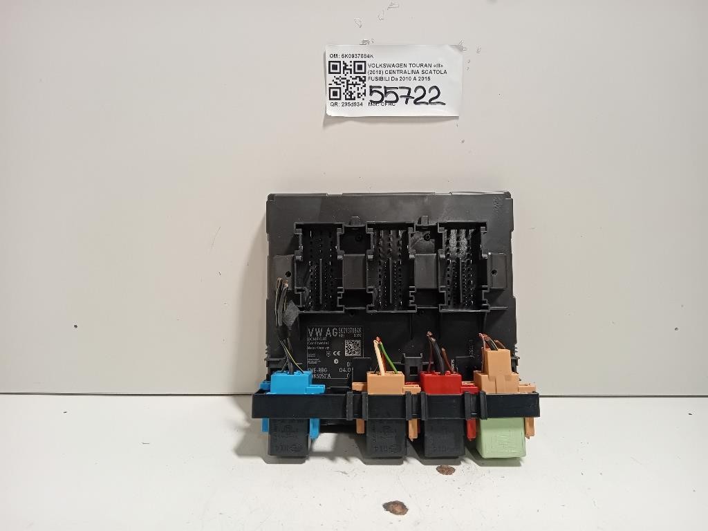 Centralina Scatola Fusibili 5K0937084K Volkswagen Touran III 2010