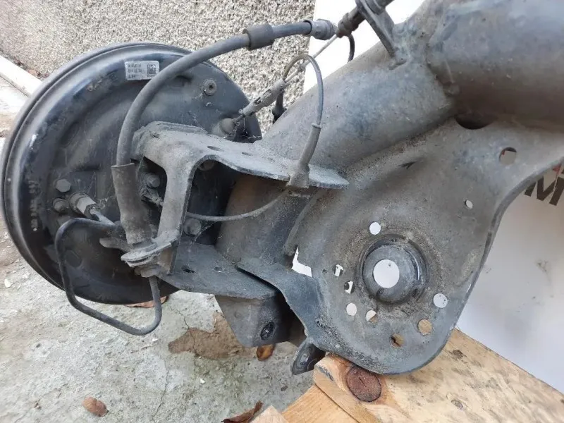 Assale POST 2422135 Ford PUMA II 2019