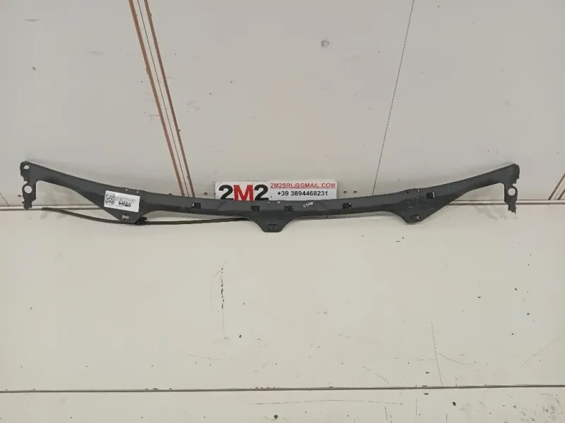 Griglia Condotto ARIA Parabrezza A2058690007 Mercedes Classe C W205 2014