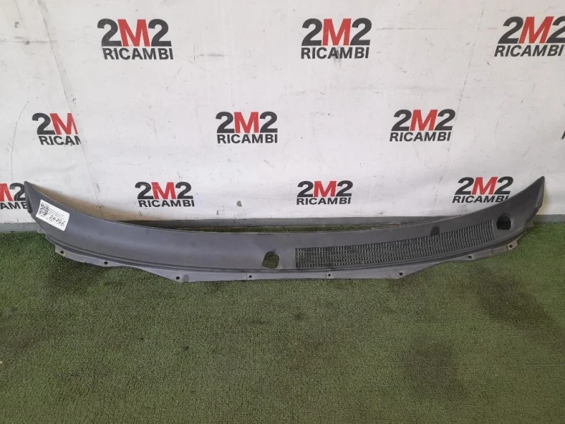 Griglia Copertura Cunetta Acqua MR109226 Mitsubishi L200 II 1997