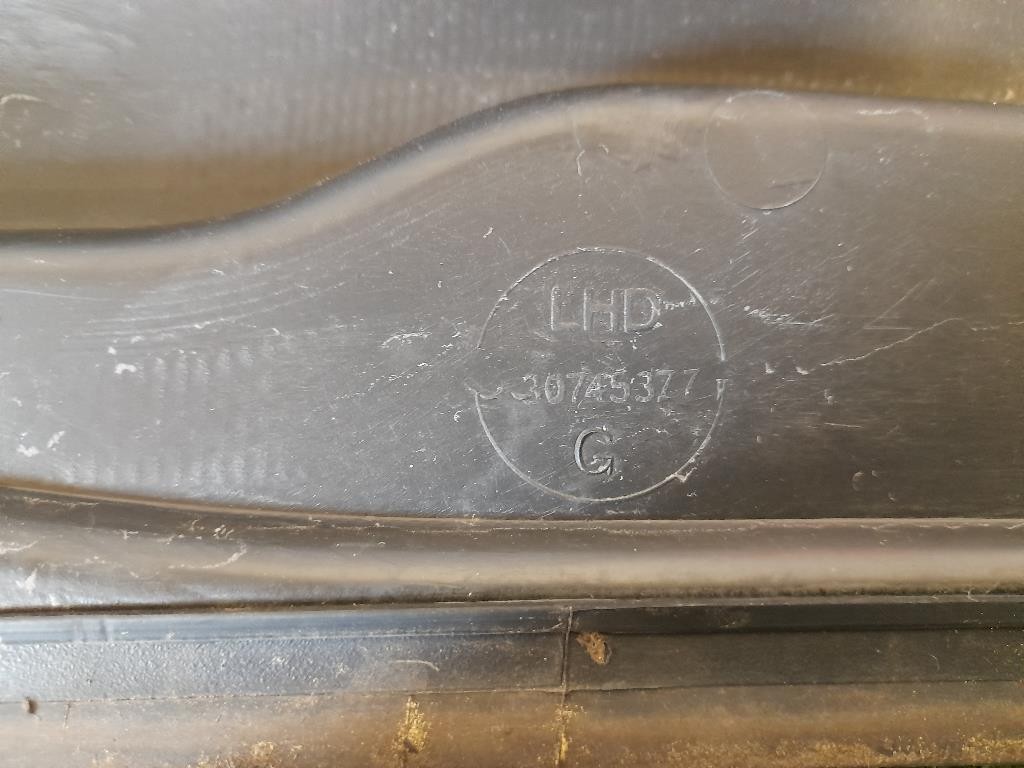 Griglia Copertura Cunetta Acqua 30745377 Volvo S40 II 2004