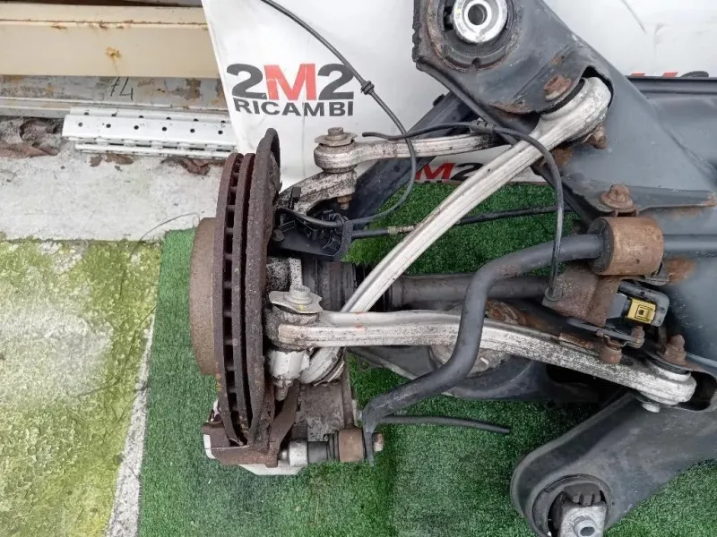 Assale POST A2043500141 Mercedes Classe C W204 2011