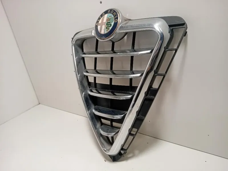 Griglia DI Ventilazione Paraurti ANT 156085889 Alfa Romeo Giulietta 2010