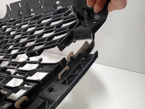 Griglia DI Ventilazione Paraurti ANT GRIGLIA DI VENTILAZIONE PARAURTI ANT Audi A4 8W2 2015