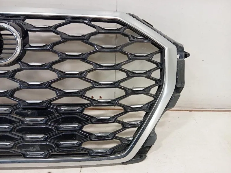 Griglia DI Ventilazione Paraurti ANT 83F853651B Audi Q3 8UB 2012