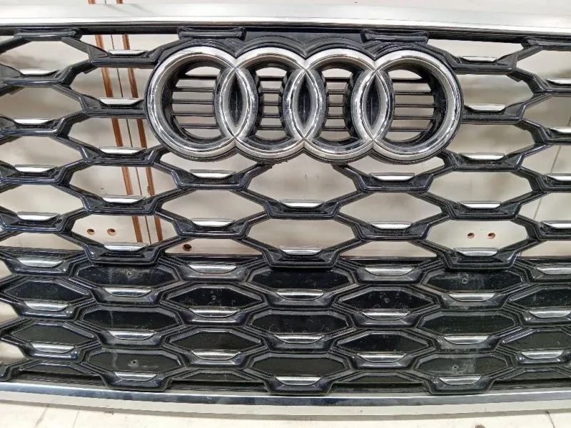 Griglia DI Ventilazione Paraurti ANT 83F853651B Audi Q3 8UB 2012