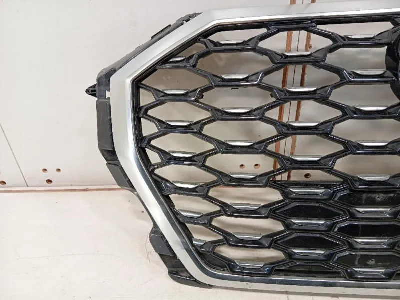 Griglia DI Ventilazione Paraurti ANT 83F853651B Audi Q3 8UB 2012