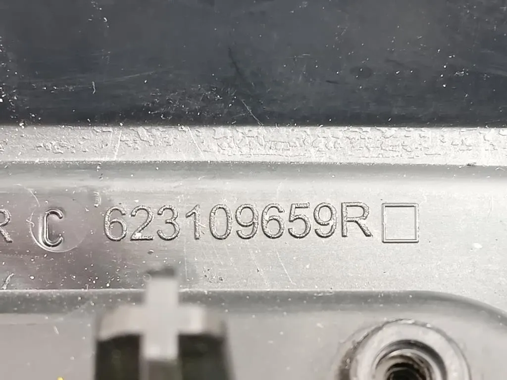 Griglia DI Ventilazione Paraurti ANT 623109659R Dacia Duster II 2018