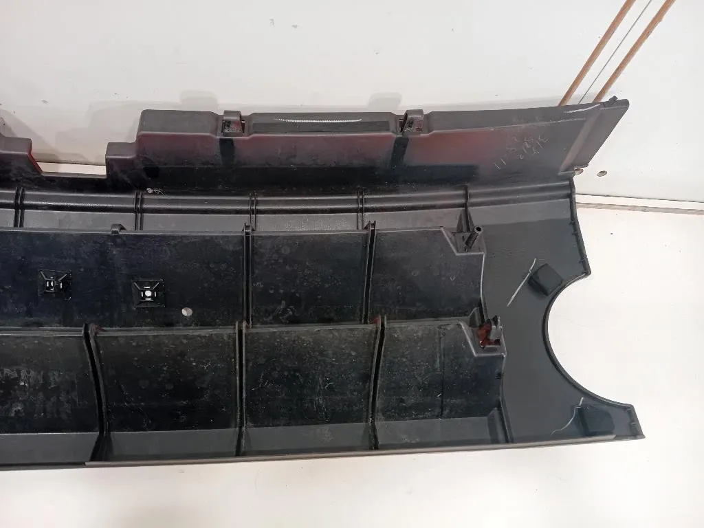 Griglia DI Ventilazione Paraurti ANT GRIGLIA DI VENTILAZIONE PARAURTI ANT Land Rover Discovery III 2005