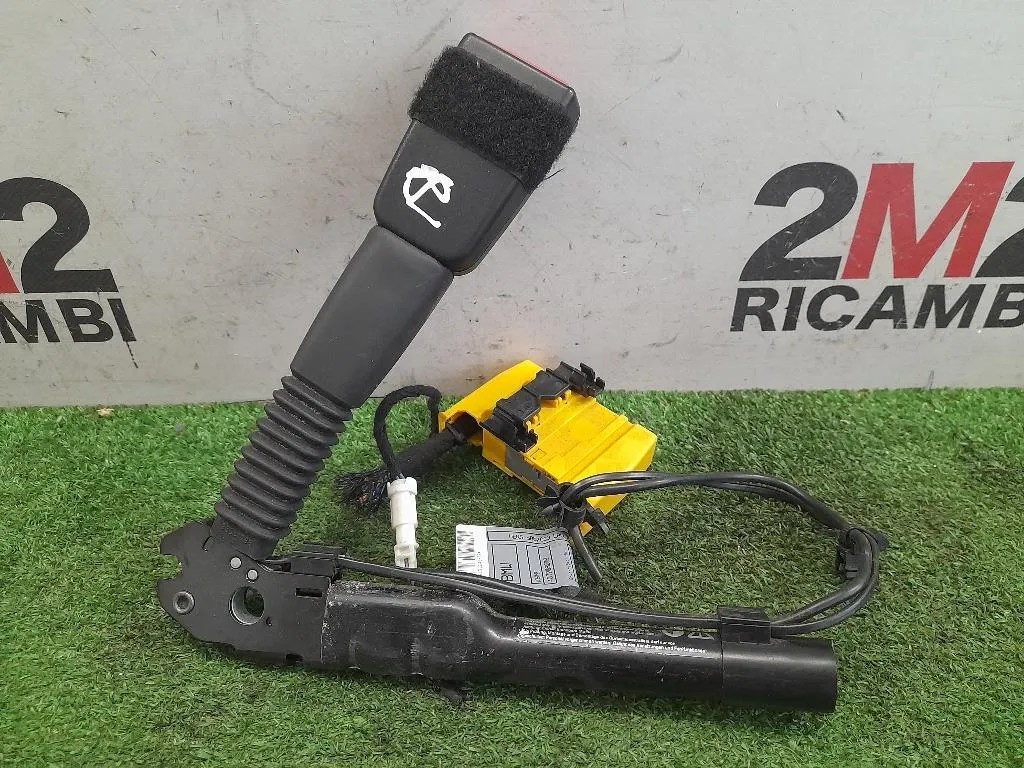 Attacco Cintura ANT DX 72117213564 DX Bmw Serie 1 E87 Berlina 2005