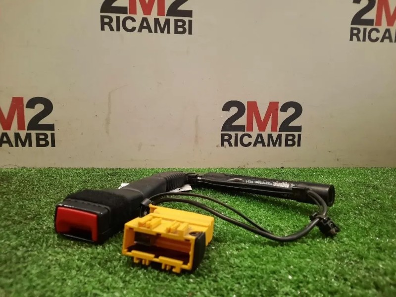 Attacco Cintura ANT DX 72117213564 DX Bmw Serie 1 E87 Berlina 2005