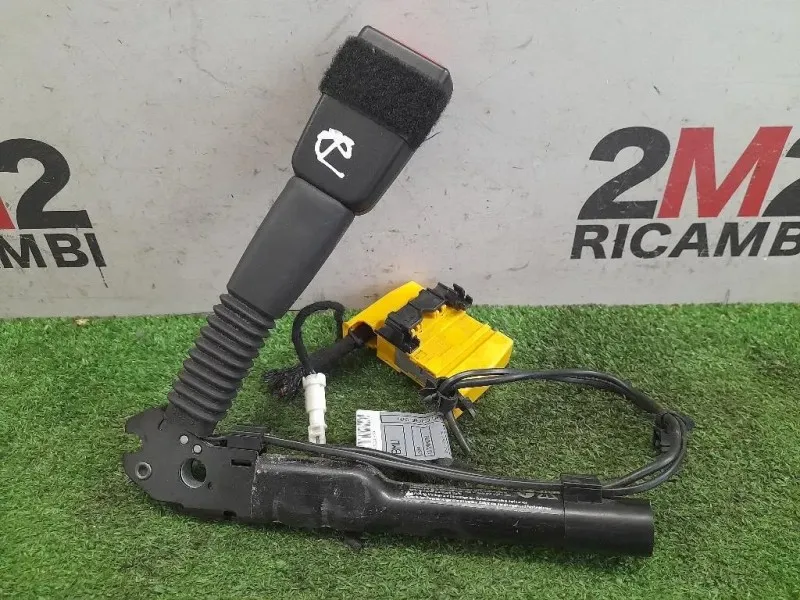 Attacco Cintura ANT DX 72117213564 Bmw Serie 1 E87 Berlina 2005