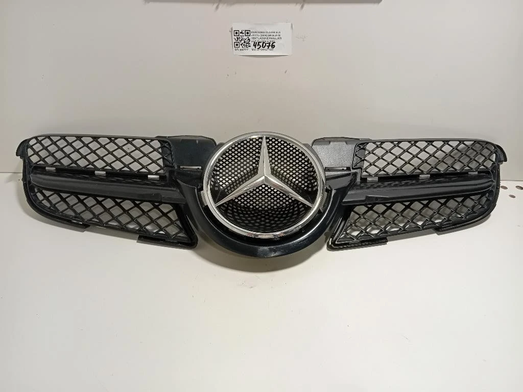 Griglia DI Ventilazione Paraurti ANT GRIGLIA DI VENTILAZIONE PARAURTI ANT Mercedes Classe SLK R171 2004