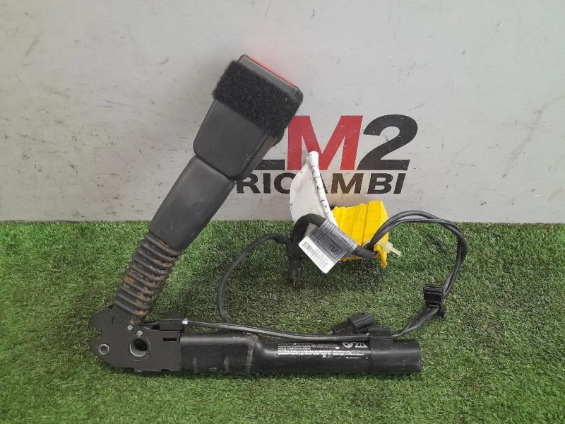 Attacco Cintura ANT SX 72117213563 Bmw Serie 1 E87 Berlina 2005