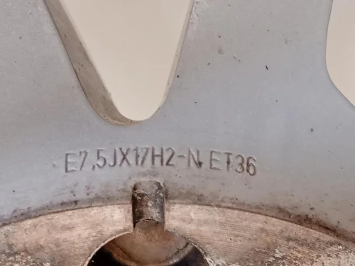 Griglia DI Ventilazione Paraurti ANT GRIGLIA DI VENTILAZIONE PARAURTI ANT Mitsubishi Pajero III 2000