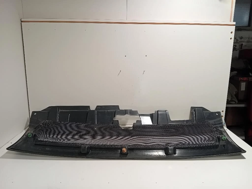 Griglia DI Ventilazione Paraurti ANT GRIGLIA DI VENTILAZIONE PARAURTI ANT Mitsubishi Pajero IV 2007