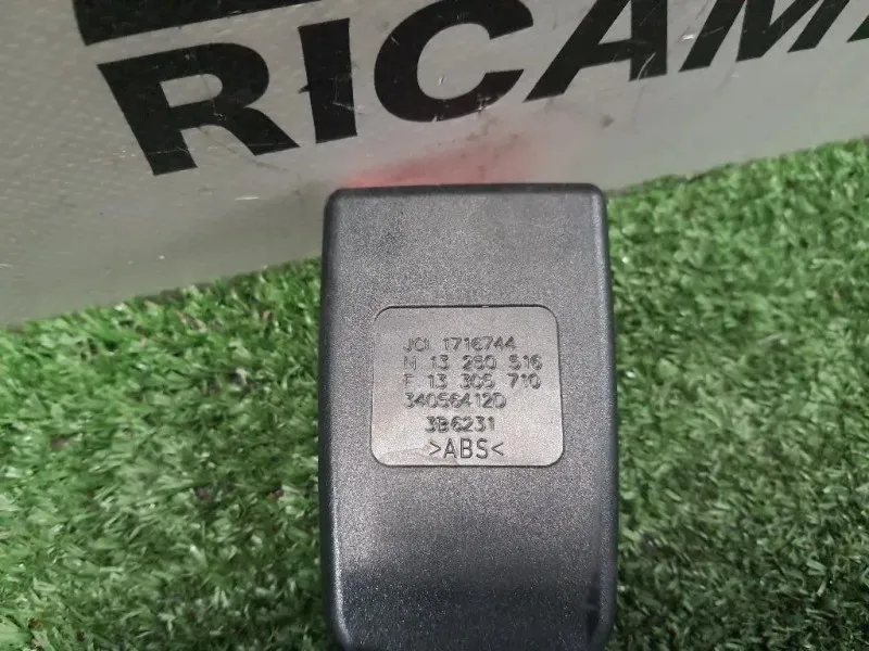 Attacco Cintura ANT SX 13305710 Opel Meriva B 2010