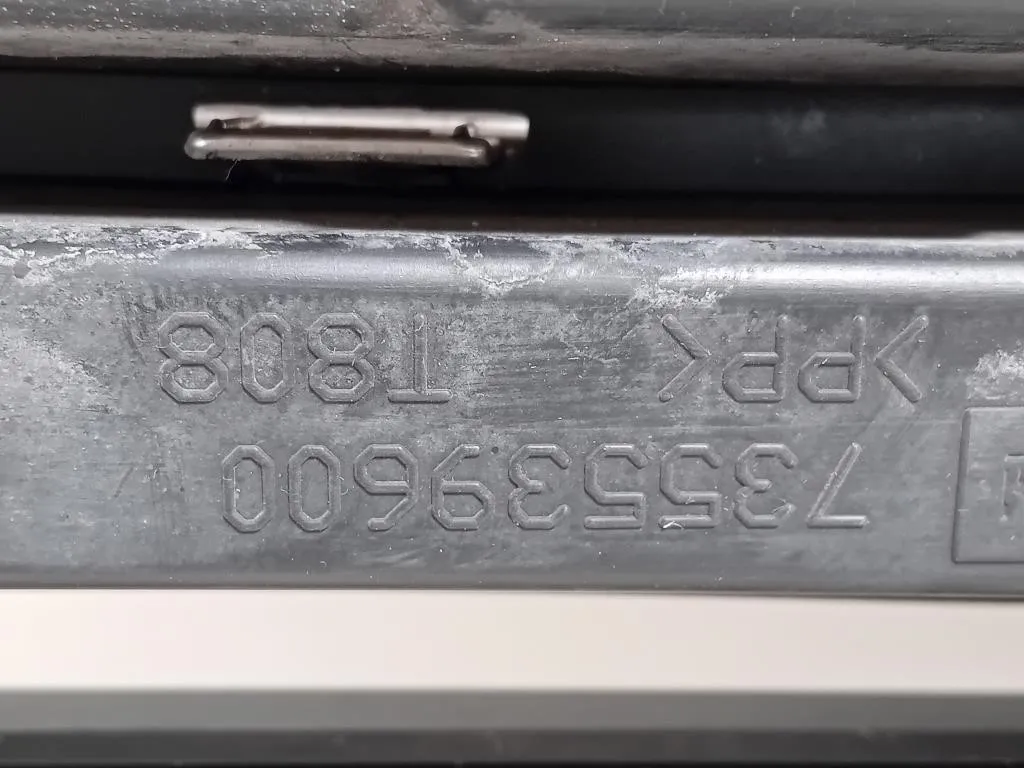 Griglia DI Ventilazione Paraurti ANT 735539600 Opel Combo D TOUR 2012