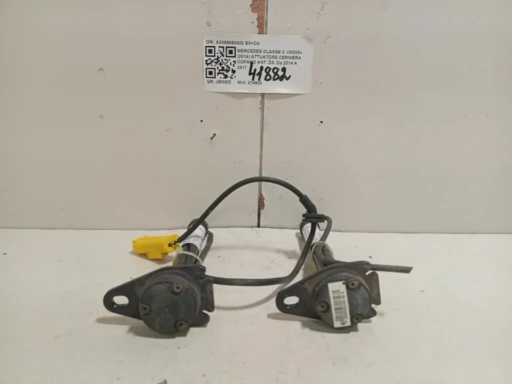 Attuatore Cerniera Cofano ANT DX A2059060002 SX+DX Mercedes Classe C W205 2014